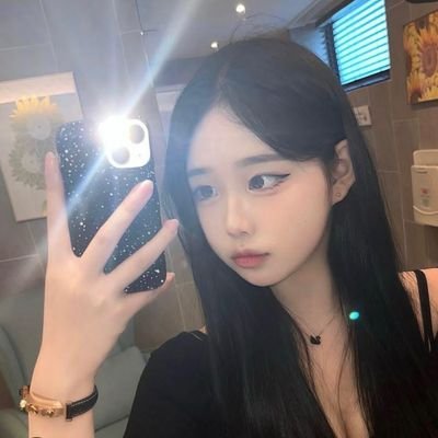 ox_iipo's profile picture. Always tell yourself that you are capable of success and that you will one day be what you want🍣@🍣ox_vlxt