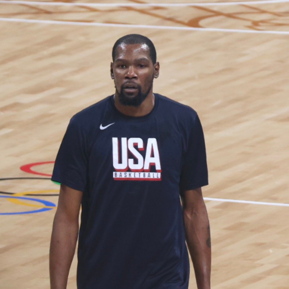 bumpdracc's profile picture. #AllFire #WeAreTexans                Luka&Lebron 🐐