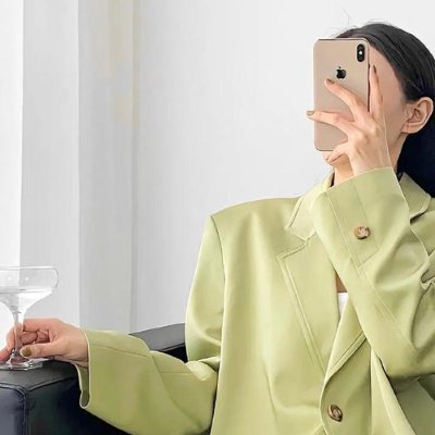 bakxlbdhsdb's profile picture. 歩きながら世界の音を聞くのが好きです🚶‍♀️
スウェーデン、スイス、フランスを旅し、小さな瞬間を記録することも好きです。
私は台湾に住んでいます,お友達になってください😊