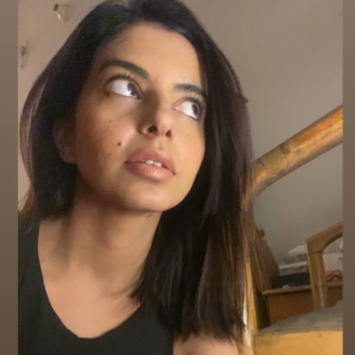 Yameiena's profile picture. me and my scalpel against the whole wide world 🔪