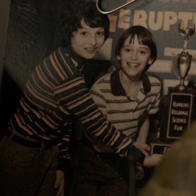 FULLR0MANCE's profile picture. for @akajuuuu ⋆˙⟡ || byler truther since 2022 🫧