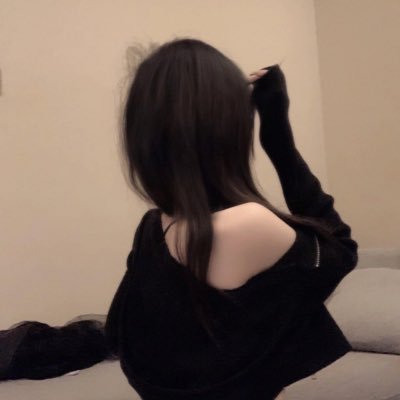 YiHui79718's profile picture. 🇲🇾18