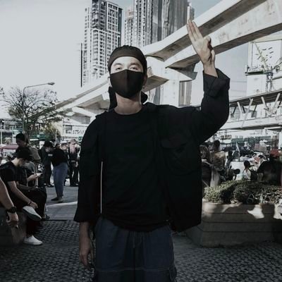 noirisaesthetic's profile picture. 