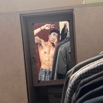 masbby_'s profile picture. 179 || sulit tidur 😭