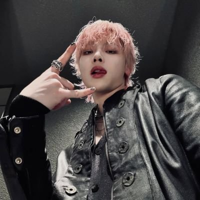 wyixiangn's profile picture. 02' // &Team Nicholas // Nixon Rei