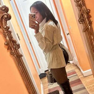 FireNdesire1's profile picture. 🇯🇲🩸🖕🏾✊🏾