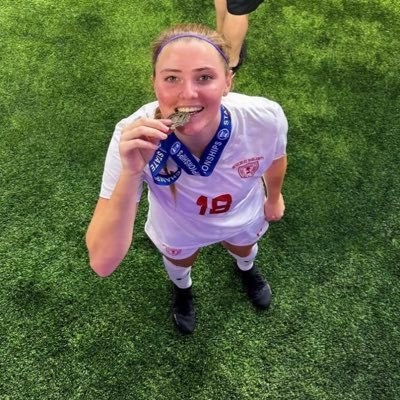 Slash_prv's profile picture. Perfection comes at a price🌸  #Raver