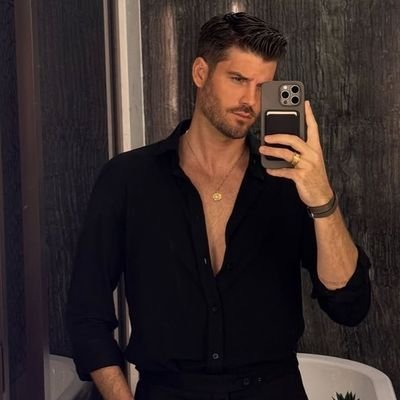 AaronJames72673's profile picture. ⚡ Born to compete
💪 Training hard, dreaming bigger
🎯 Focused on goals, driven by purpose
🏅 Chasing greatness