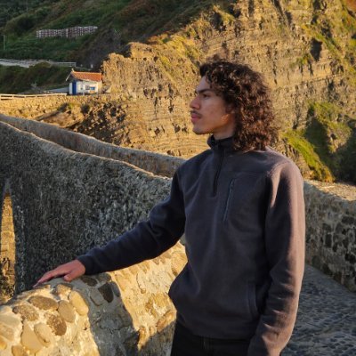 LeonardoTironi's profile picture. Apenas Léo