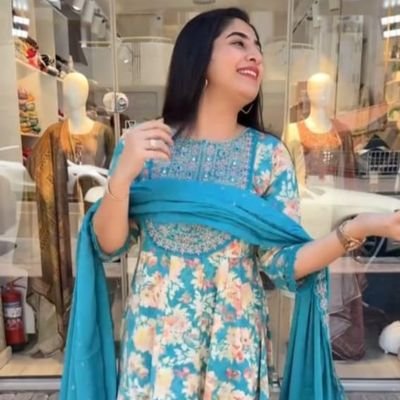 elonmuskpandey's profile picture. Viral news 
viral posts
Still learning 📖 📚 
Photography lover 📸 
Personal account 
Self love 💕