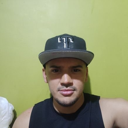 JoelMadrid19's profile picture. A equino objeto de un obsequio, no se le aquilatan las piezas odontoplásticas.