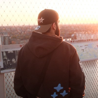 Y0urMine__'s profile picture. 21M, trying to be normal