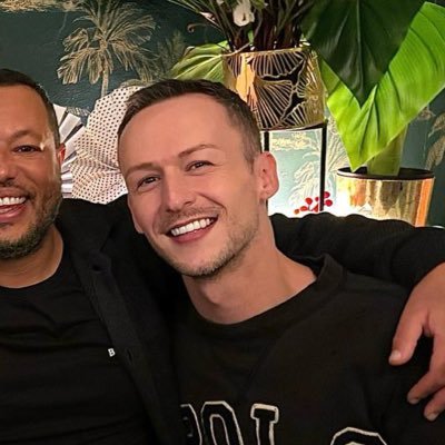 alexsim123's profile picture. I invented Post Its!