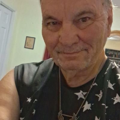 James03087's profile picture. Love to hug.  Need  friendship.  Im honest and trustworthy.   Help  me be your  friend ,  always friends  first.