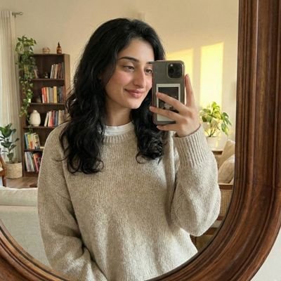 shanaya_flyes's profile picture. Introvert personality ✨