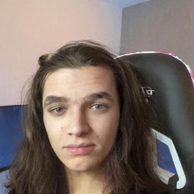 nordlichos's profile picture. i defend my big three (and sometimes lando)