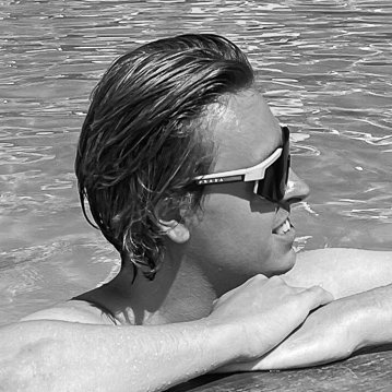 thecaseywhalen's profile picture. Do more in less time. At work. On the side. | Head of Product Quality | Case in Prompt newsletter ↓