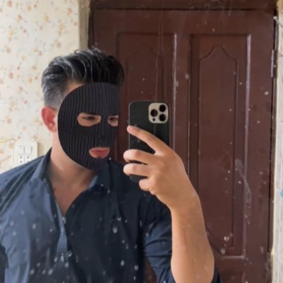 hamzza_here's profile picture. 