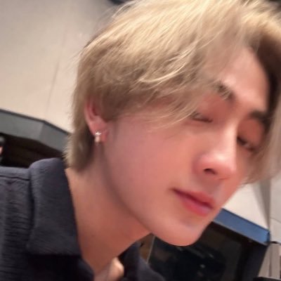 jolienyieie's profile picture. But yea you kno my hustle Bby ไม่ได้ติ๊งต๊อง