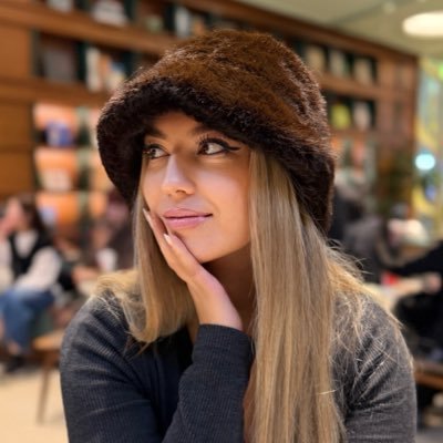 Areliannn's profile picture. Adèle, Content Creator for @TeamLiquid BR & FPS addict,  https://t.co/V0zGJM7UyP