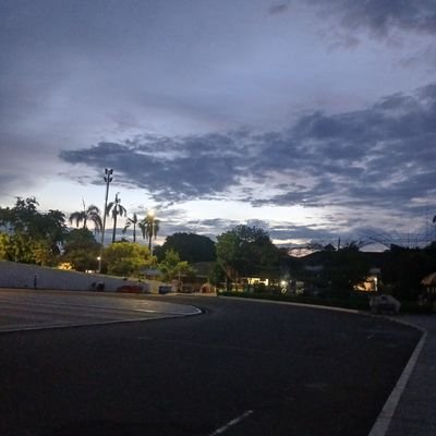 Exorcistzzm's profile picture. 𝕬𝖓𝖙𝖎 𝕶𝖍𝖎𝖑𝖆𝖋𝖆𝖍 𝕶𝖆𝖉𝖗𝖚𝖓 👊  𝑷𝒓𝒂𝒃𝒐𝒘𝒐 𝑮𝒊𝒃𝒓𝒂𝒏 
𝑩𝒆𝒓𝒔𝒂𝒎𝒂 𝑱𝒐𝒌𝒐𝒘𝒊 ❤🤍