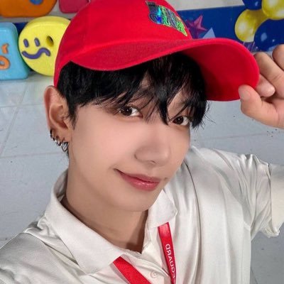 lapiszika's profile picture. 🩺 Medicina Unioeste || 19 || he 🎈