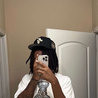 BigTee_02's profile picture. 𝐆𝐨𝐝 𝐢𝐬 𝐭𝐡𝐞 𝐠𝐫𝐞𝐚𝐭𝐞𝐬𝐭 |||||| @Manutd |||||| @Moraes_Utd