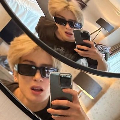 next_october's profile picture. loving jaehyun normal amount