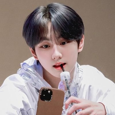 kittewonie's profile picture. 