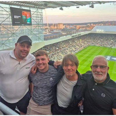Liampot22101016's profile picture. LiverpoolFC🔴🔴,FUCK THE TORIES
