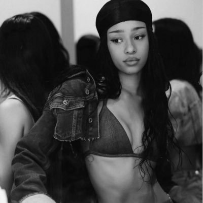 userkisssix's profile picture. 