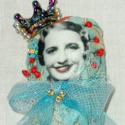 SilentTheatre1's profile picture. Craft, film, music, costumes.
Etsy link can be found on my Instagram link below.