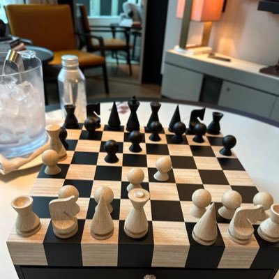 makemoneycfa's profile picture. Shitposting whenever wherever. Not Roaringkitty.