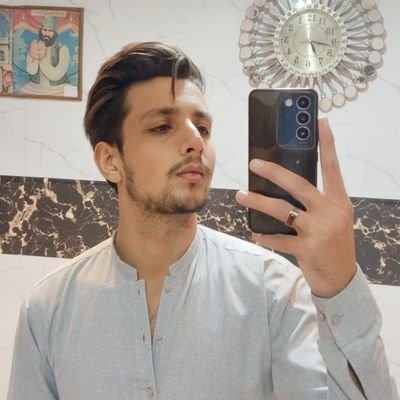 sayyybee's profile picture. manhoosiyat dekh rhy ho?