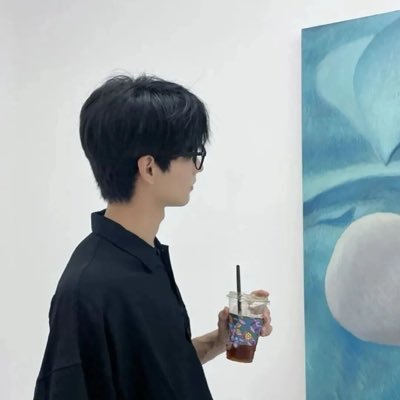 baibaiooLIVE's profile picture. 玩玩