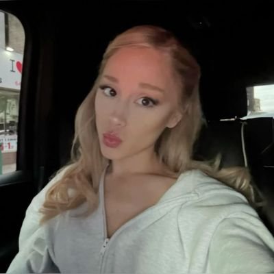 lilieduexysuer's profile picture. multistan account.