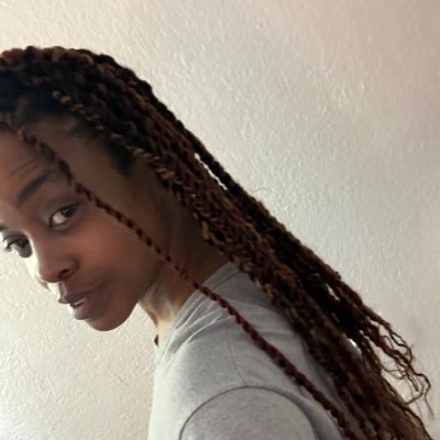 onthetableradi1's profile picture. #friendlyLONER Your 🫵🏾 “validation & approval” isn’t NEEDED #HUMBLE🙏🏾Part REBEL🖕🏾#ALWAYSastudent📚’UGLY’ w/ a FACECARD🧏🏽‍♀️ But I ain’t messy enuff🙄