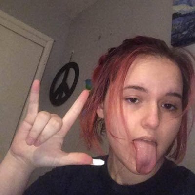 nathashaitze's profile picture. lover girl