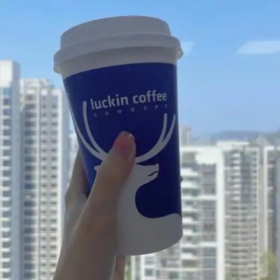 imstffas's profile picture. 旅行好きのベテラン通貨アナリスト
ドイツ、フランス、アイゼンバーグ、ニューヨークなど、様々な場所を訪れました。
今はビットコインの値動きだけを日々注視しています。人間の本質は理解できませんが、それでも世界の善良さを信じ、分散投資を推奨しています。これは「卵を一つの籠に盛るな」という原則です。