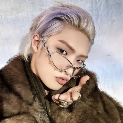 mingitrola's profile picture. we shine like eternal sunshine