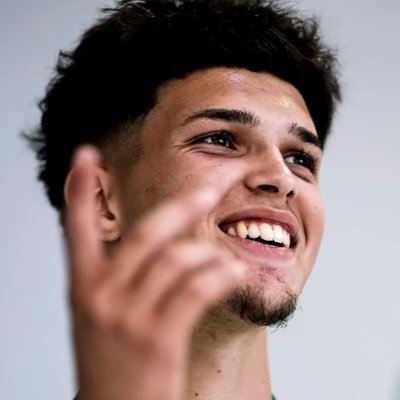 suusvntos's profile picture. Sou do Sporting, o 𝗕𝗜 𝗖𝗔𝗠𝗣𝗘𝗔̃𝗢  de Portugal 💚