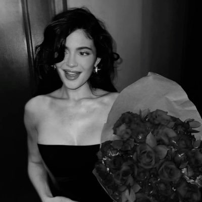 halojupiterxo's profile picture. cry baby, brat, princess 💕