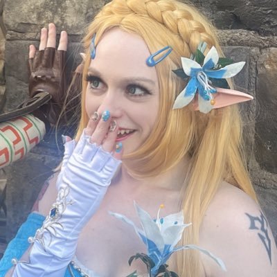 SamanthaJeka's profile picture. Voice Actor/singer/narrator/stage performer in Tokyo. Sanrio/Pokemon/Dreamtonics. Elaine Sereno and Misty in Inazuma Eleven Victory Road. Certified nerd🎮gamer