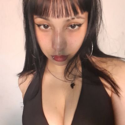 giulianae_'s profile picture. 