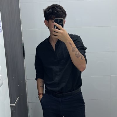 sutrxchilx's profile picture. Tec. en Telecomunicaciones / Me gusta el cafe / Regalón / Simpatico