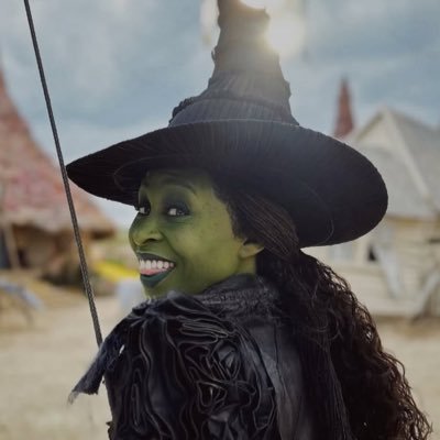 ellavocadoes's profile picture. "I can do all things through Christ who strengthens me."