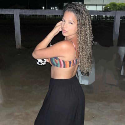 Biancasilvva_'s profile picture. Obstinada 🧘‍♀️⚡️🖤