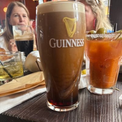 themachine832's profile picture. 