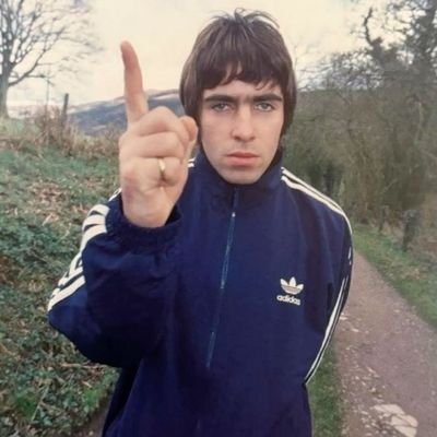 DesireOfAngel's profile picture. Abrazando la vida despojado del egoísmo, entregado al poder del dolor.

Heterosexual esquizofrénico más gracioso de la república de Zona Sur.