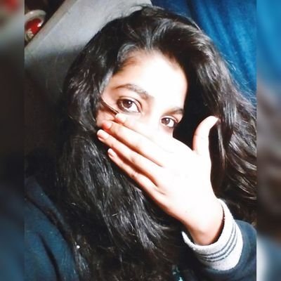 aankheinkeshari's profile picture. जय श्री राम🙏🚩 तकलीफ़ दीजियेगा त तबाह कर देंगे बजरंग बली जी.... Life is a voyage. कोई भी इनबॉक्स में आएगा ब्लॉक कर दूंगी।।